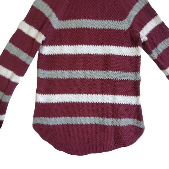 Cloud Chaser dark red, gray, white striped hooded top sz M - Picture 6 of 15